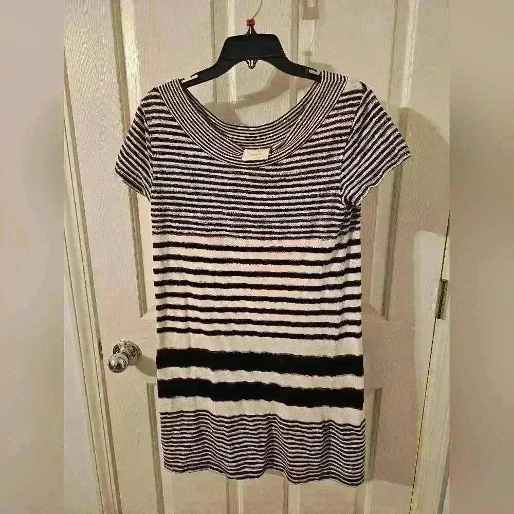 Maeve Anthropologie Size M Navy Blue Striped Haven Shift Sweater Dress